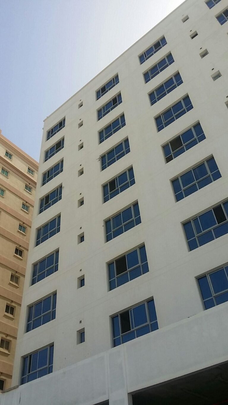 12 Storeys Building - Busaiteen
